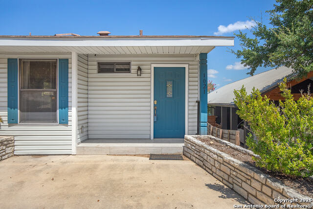 Image 6 of 49 For 1021 Hillcrest Forest