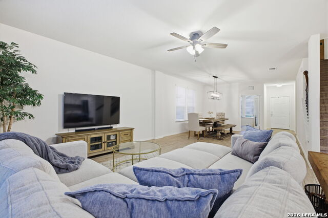 Image 11 of 42 For 7702 Pecos  