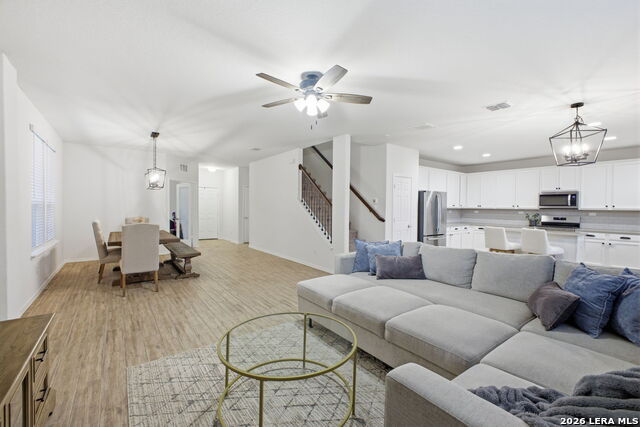 Image 12 of 42 For 7702 Pecos  