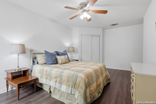 Image 20 of 27 For 10414 Country Horn