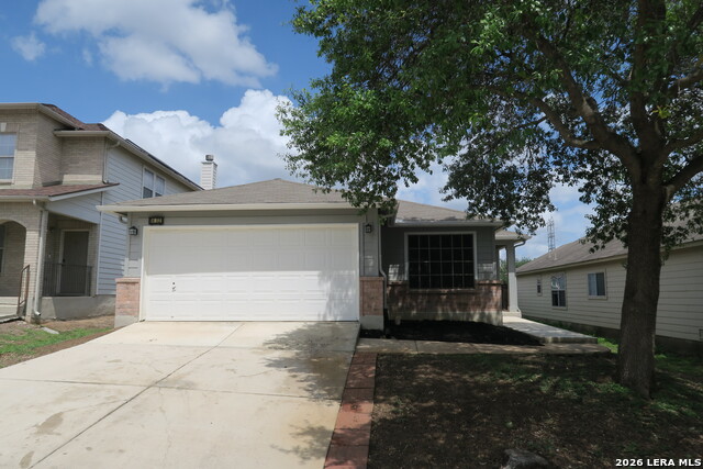 Image 2 of 26 For 1402 Hunters Plane