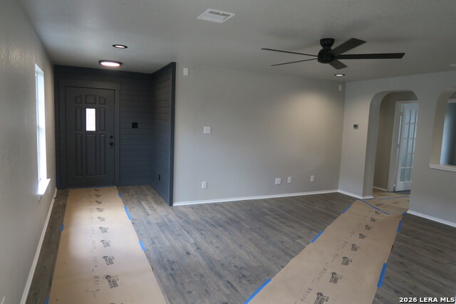 Image 3 of 26 For 1402 Hunters Plane