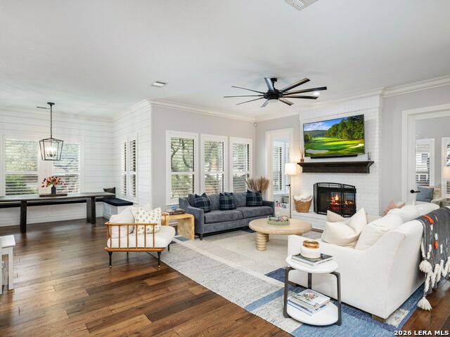 Image 11 of 38 For 5 Aspen Creek