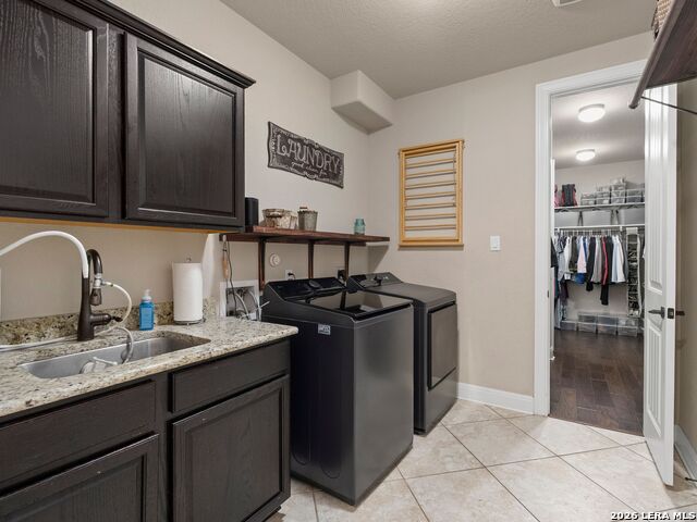 Image 25 of 74 For 8926 Irving Hl