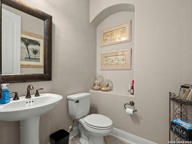 Image 27 of 74 For 8926 Irving Hl