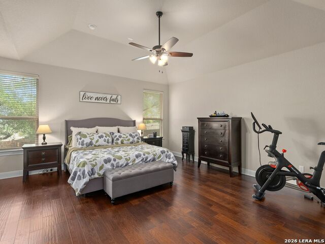 Image 28 of 74 For 8926 Irving Hl