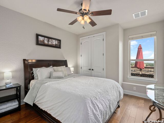 Image 34 of 74 For 8926 Irving Hl