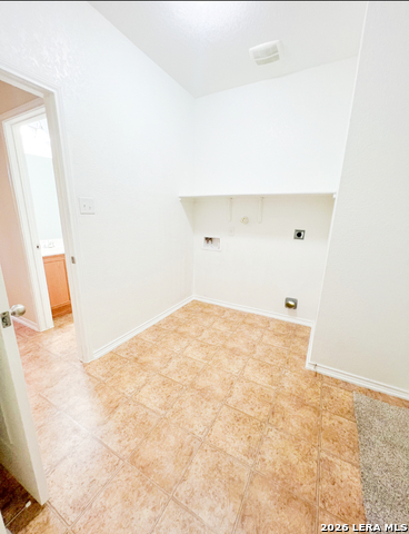 Image 14 of 32 For 9927 Tampke Fls