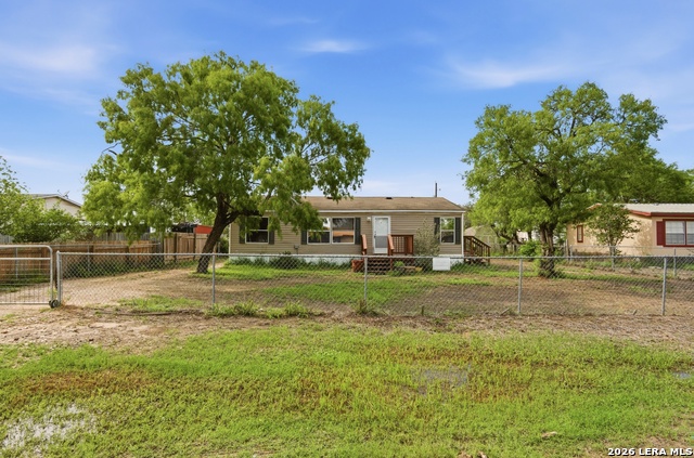 Details for 1105 Walnut St, Jourdanton, TX 78026