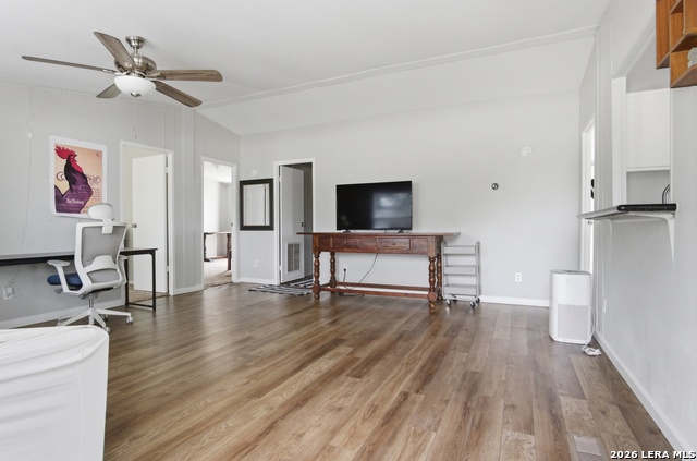 Image 5 of 31 For 1105 Walnut St