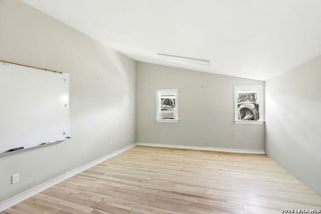 Image 43 of 50 For 213 Timber View