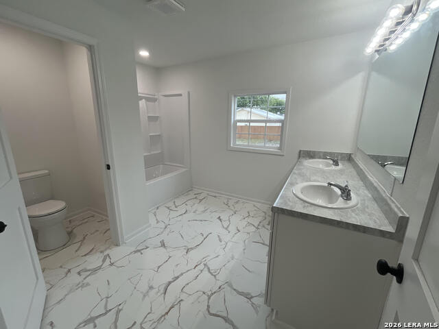 Image 13 of 13 For 312 Lavernia N