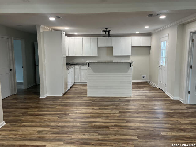 Image 2 of 13 For 312 Lavernia N