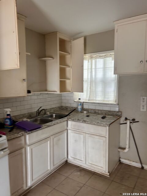 Image 10 of 10 For 154 Hutchins E