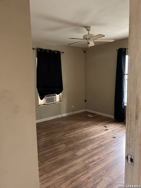 Image 8 of 10 For 154 Hutchins E