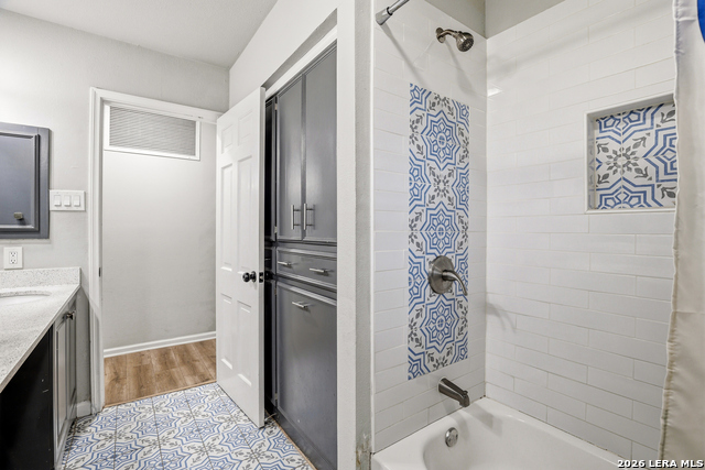 Image 25 of 40 For 100 Northcrest Dr