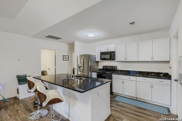 Image 12 of 29 For 367 Corliss  