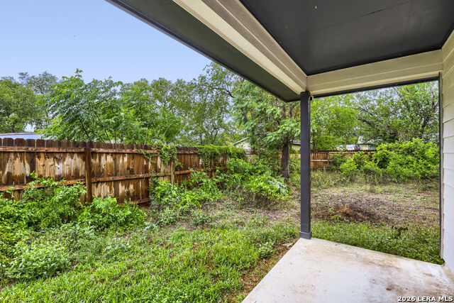 Image 23 of 29 For 367 Corliss  