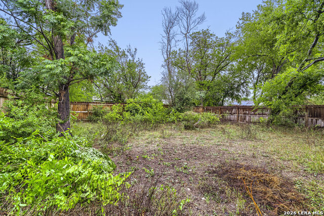 Image 24 of 29 For 367 Corliss  