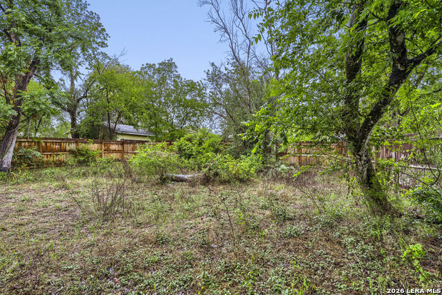 Image 27 of 29 For 367 Corliss  