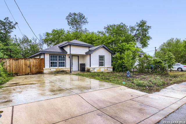 Image 4 of 29 For 367 Corliss  