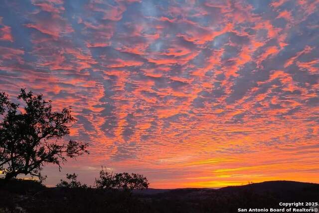 Image 32 of 39 For 632 Lasso Loop