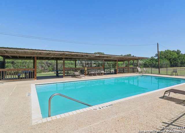 Image 38 of 39 For 632 Lasso Loop