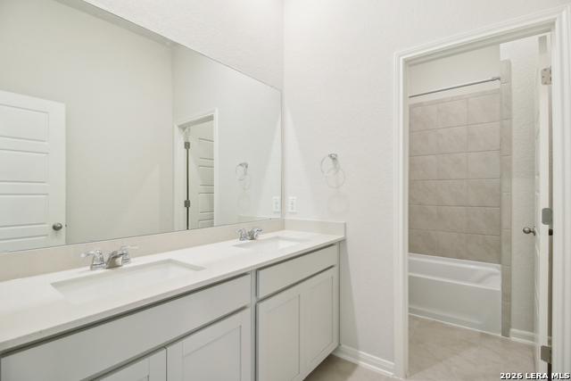 Listing photo id 13 for 9323 Quail Crest Drive