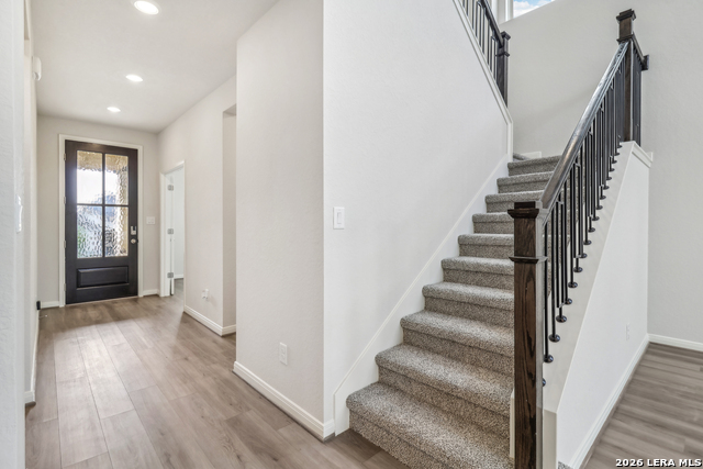 Listing photo id 0 for 9323 Quail Crest Drive