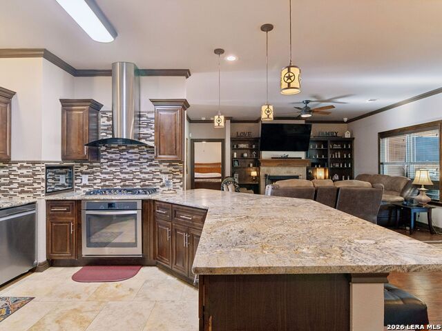 Image 10 of 62 For 1090 Grand Pass