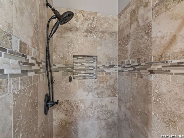 Image 23 of 62 For 1090 Grand Pass