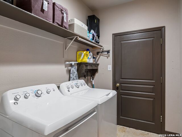 Image 28 of 62 For 1090 Grand Pass