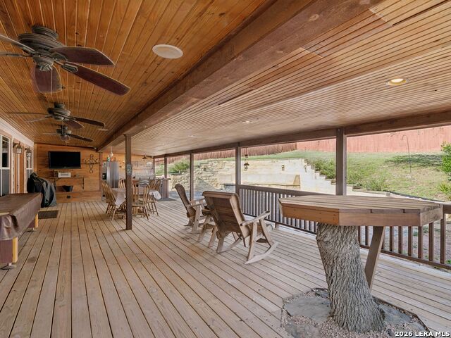 Image 33 of 62 For 1090 Grand Pass