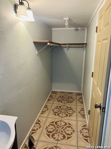 Image 8 of 14 For 552 Diaz  