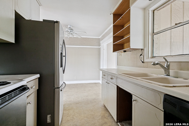 Image 14 of 35 For 622 Trafalgar Rd