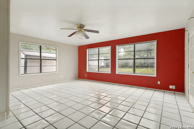 Image 17 of 35 For 622 Trafalgar Rd