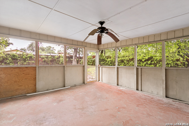 Image 29 of 35 For 622 Trafalgar Rd