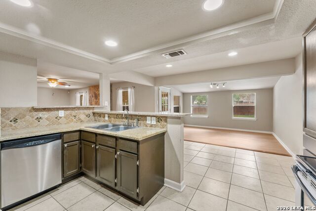 Image 11 of 36 For 8326 Delphian Dr