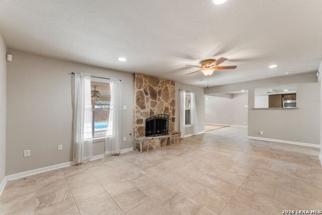 Image 13 of 36 For 8326 Delphian Dr