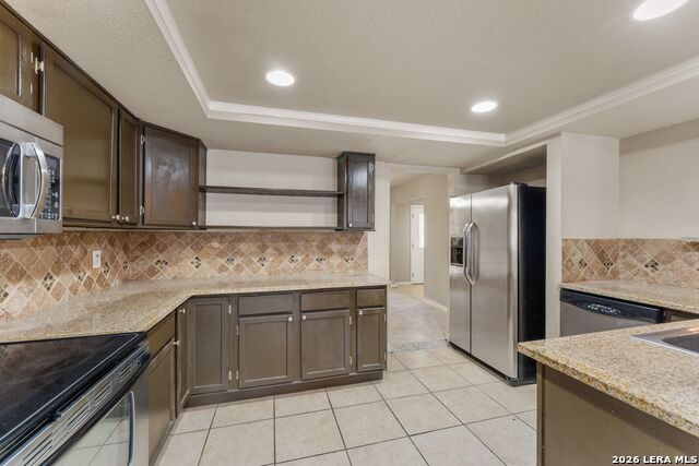 Image 9 of 36 For 8326 Delphian Dr