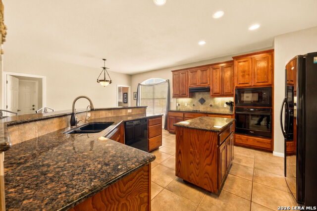 Image 18 of 56 For 2827 Meadow Breeze