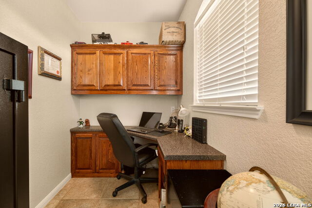 Image 21 of 56 For 2827 Meadow Breeze