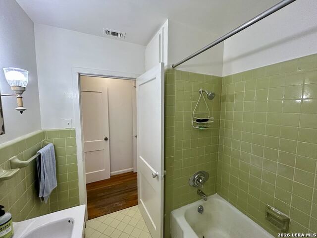 Image 13 of 22 For 1202 Vanderbilt