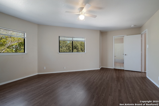 Image 14 of 20 For 86 Mclennan Oak