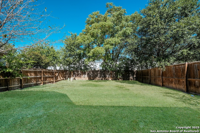 Image 16 of 20 For 86 Mclennan Oak