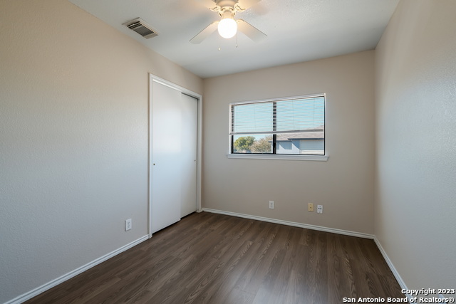 Image 8 of 20 For 86 Mclennan Oak