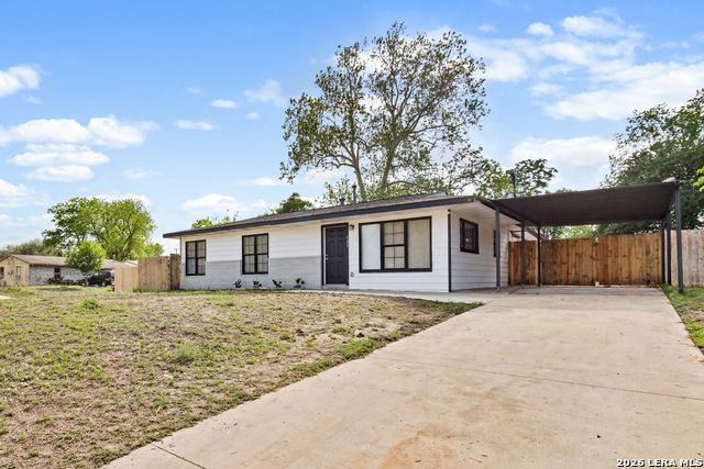 Image 2 of 26 For 127 Zerrcliff Ln