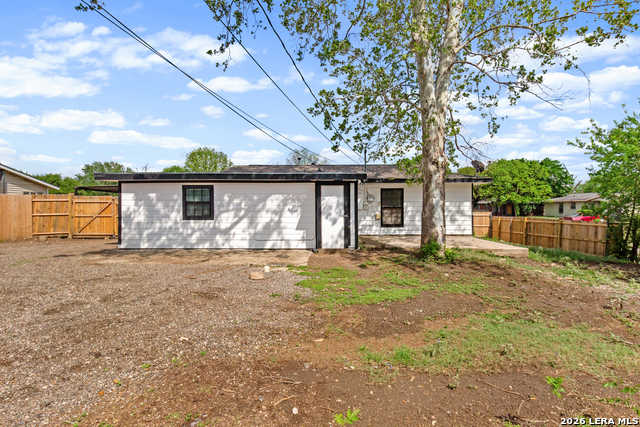 Image 24 of 26 For 127 Zerrcliff Ln