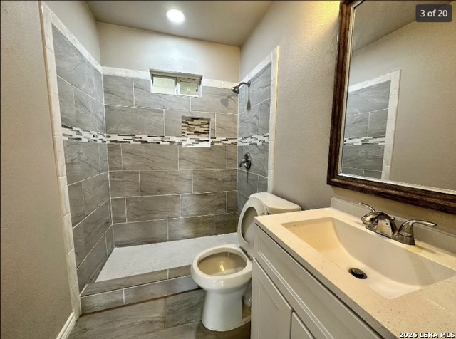 Image 14 of 19 For 5411 Clark  