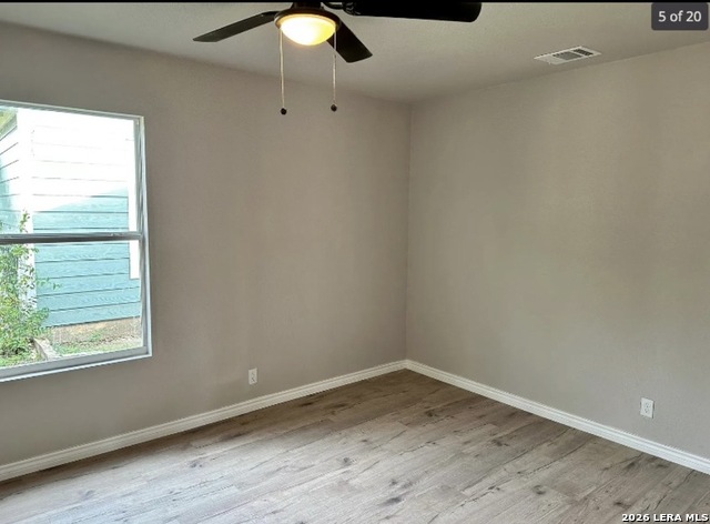 Image 15 of 19 For 5411 Clark  